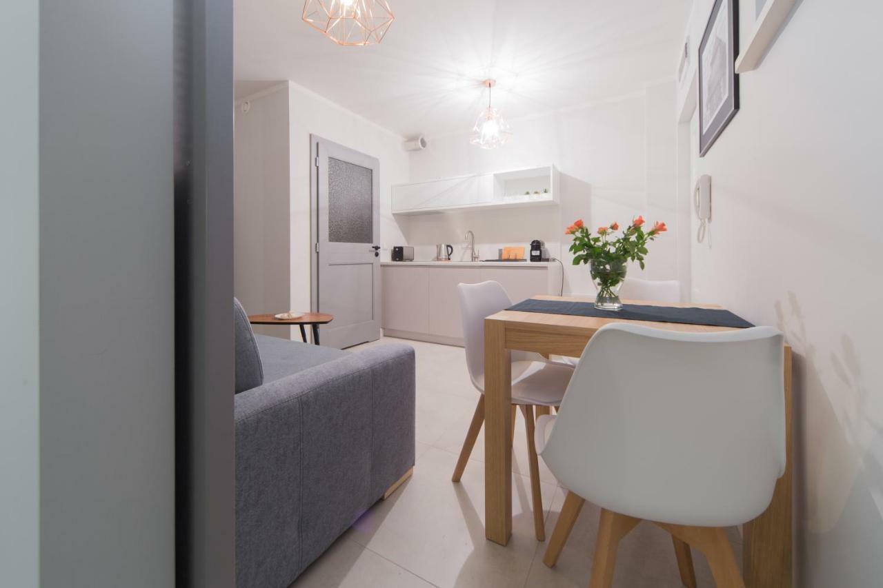 M6 Main Square Stylish One Bedroom Krakow Exterior photo